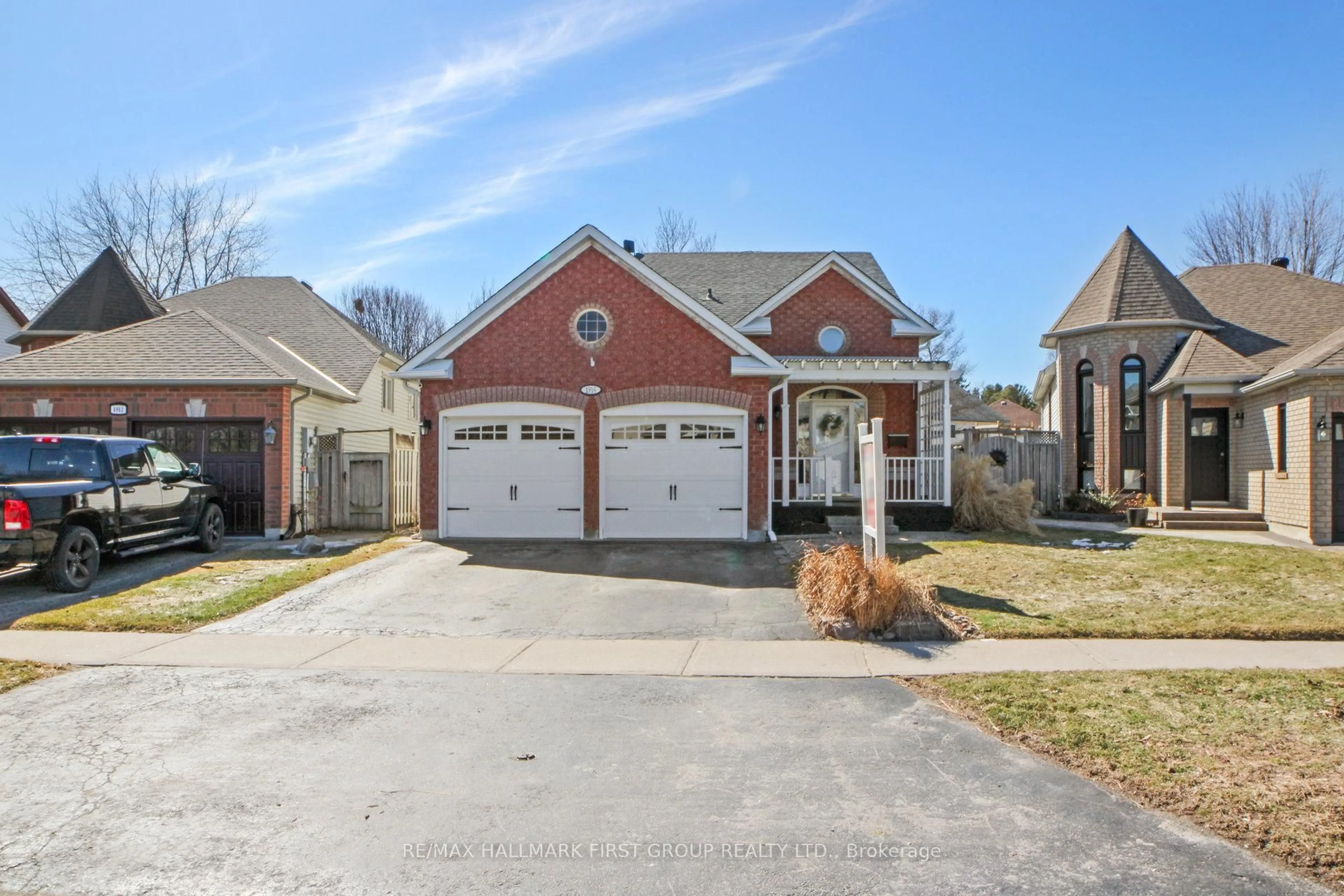 Home with brick exterior material, street for 1916 Edenwood Dr, Oshawa Ontario L1G 7Y2
