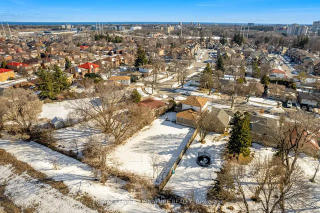 Additional property image - 40 Tweedrock Cres