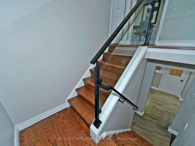 Additional property image - 22 Caronia Sq