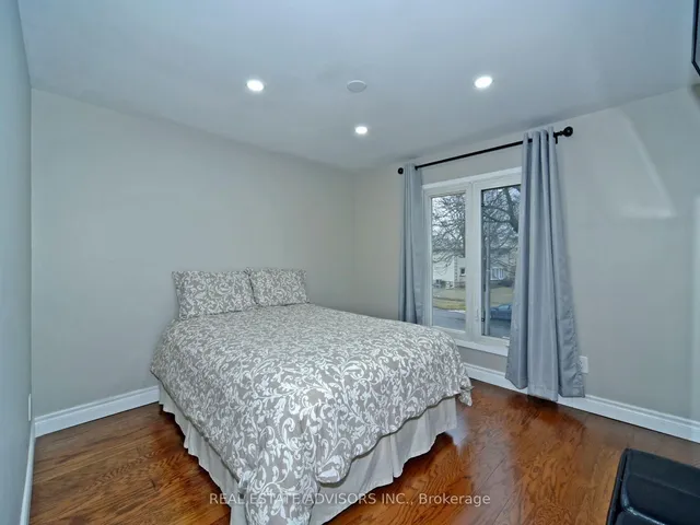 Additional property image - 22 Caronia Sq