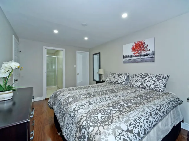 Additional property image - 22 Caronia Sq