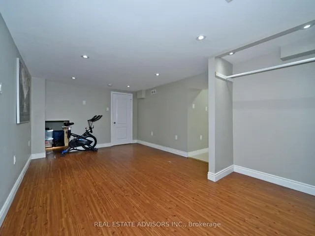 Additional property image - 22 Caronia Sq
