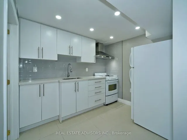 Additional property image - 22 Caronia Sq