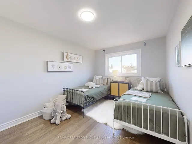 Additional property image - 52 Revlis Cres