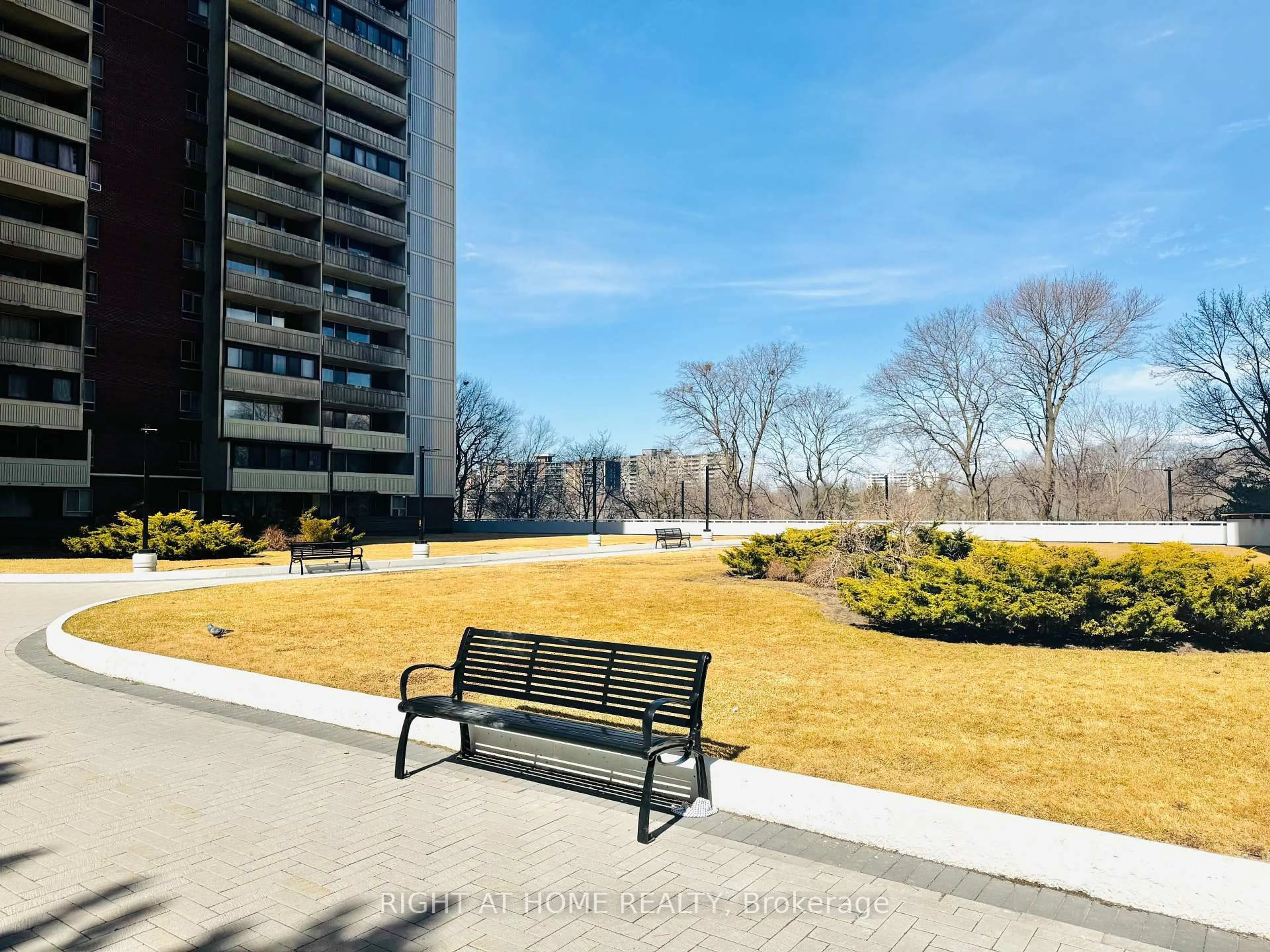 Patio, unknown for 1 Massey Sq #1202, Toronto Ontario M4C 5L4