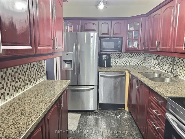 Additional image 3 of 1 Massey Sq Unit 1202