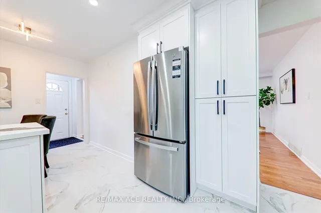Additional property image - 20 Blakemanor Blvd