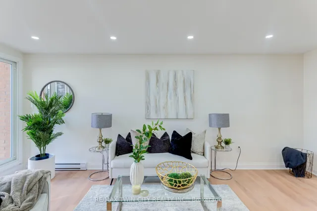 Additional property image - 100 Mornelle Crt Unit 1085