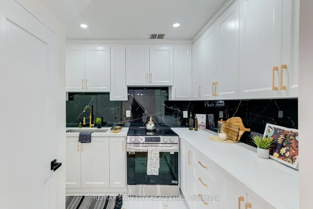 Additional property image - 100 Mornelle Crt Unit 1085
