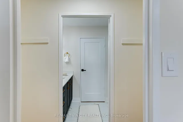 Additional property image - 100 Mornelle Crt Unit 1085