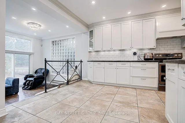 Additional property image - 6 Larwood Blvd