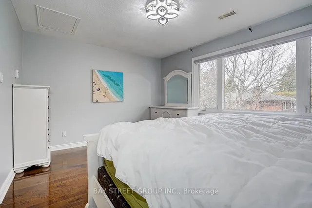 Additional property image - 6 Larwood Blvd