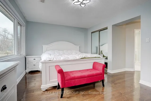 Additional property image - 6 Larwood Blvd