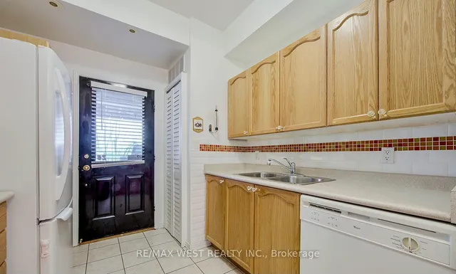 Additional property image - 901 Kennedy Rd Unit 26