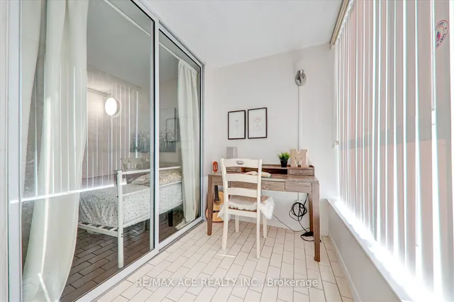 Additional property image - 330 Mccowan Rd Unit 903