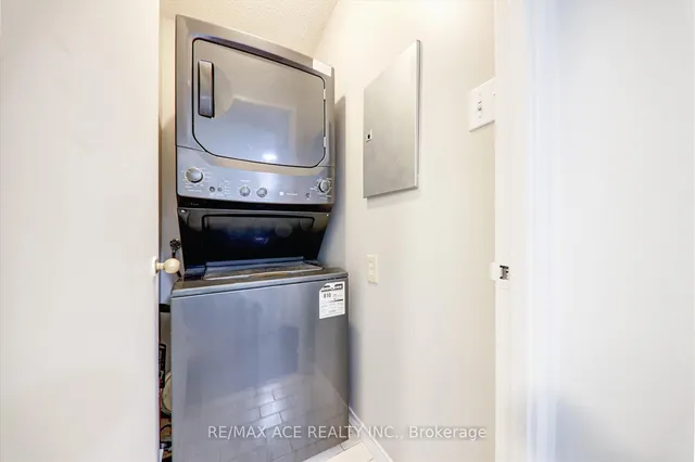Additional property image - 330 Mccowan Rd Unit 903