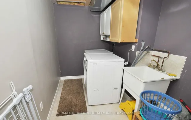 Additional property image - 51 Eastport Dr