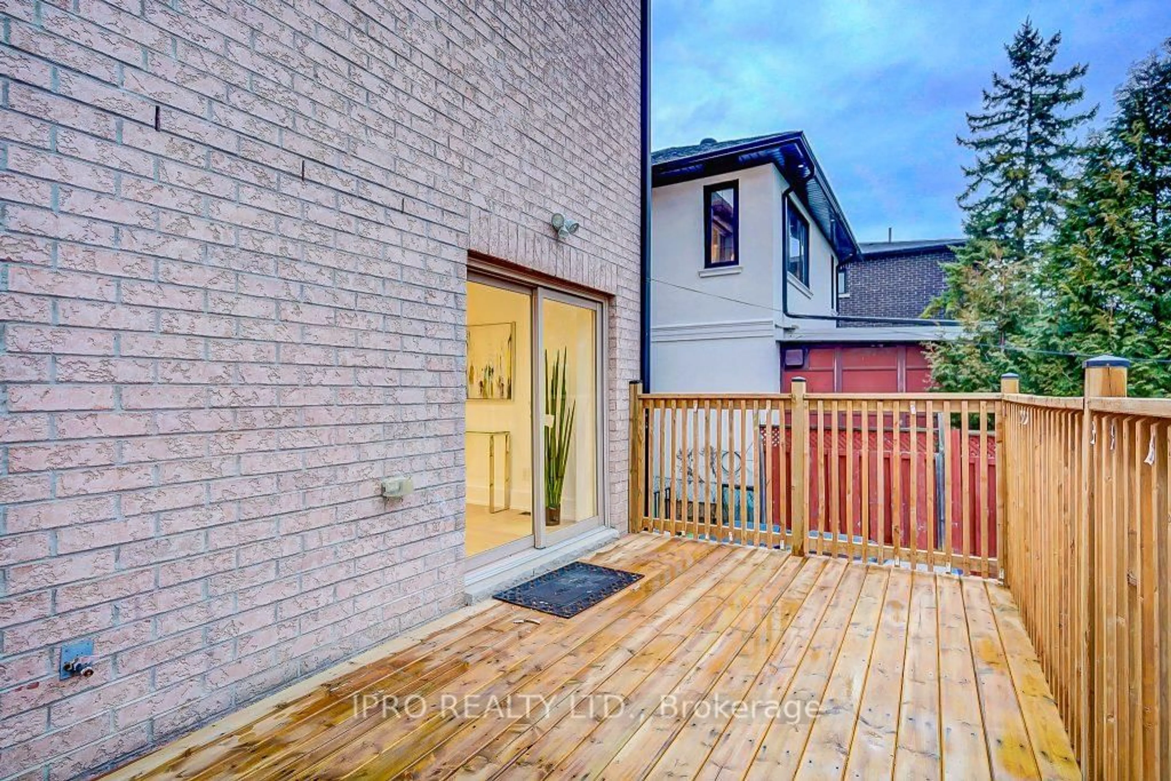 Home with brick exterior material, street for 73 Inniswood Dr, Toronto Ontario M1R 1E8