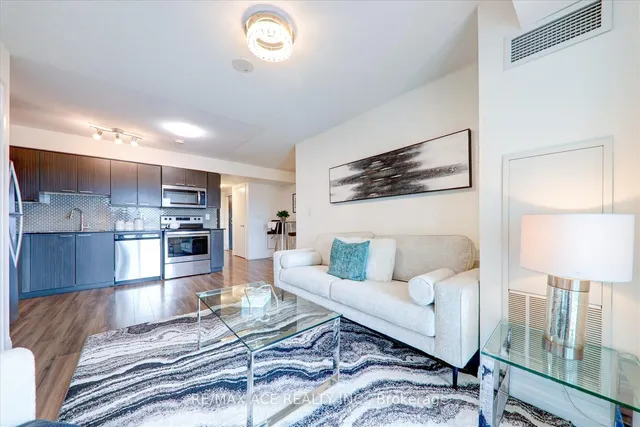 Additional property image - 2150 Lawrence Ave Unit 502