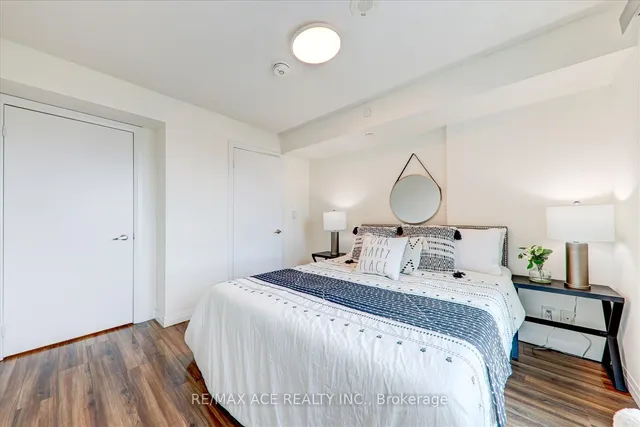 Additional property image - 2150 Lawrence Ave Unit 502