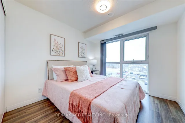 Additional property image - 2150 Lawrence Ave Unit 502