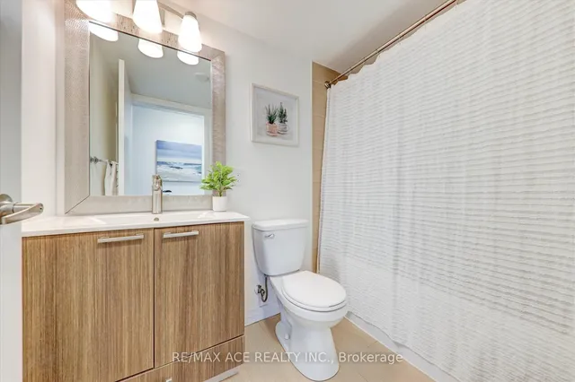 Additional property image - 2150 Lawrence Ave Unit 502