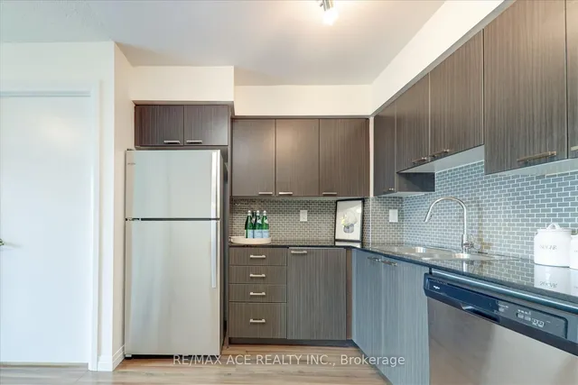 Additional property image - 2150 Lawrence Ave Unit 502