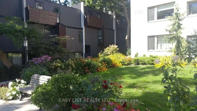 Additional property image - 2368 Queen St Unit 15