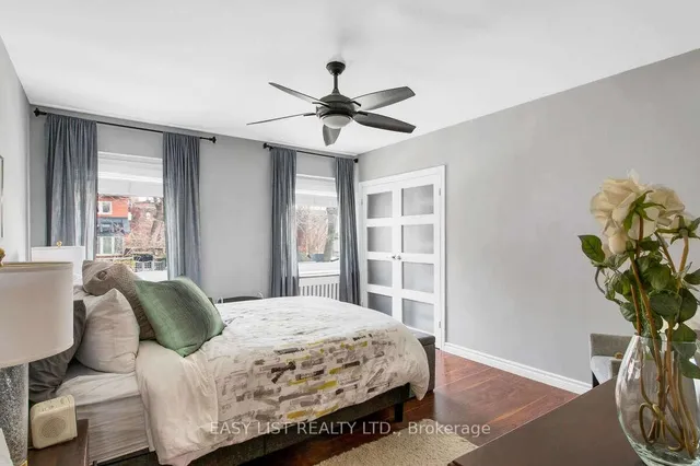 Additional property image - 2368 Queen St Unit 15
