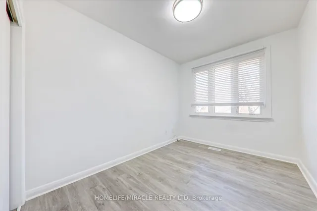 Additional property image - 23 Dunelm St
