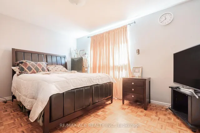 Additional property image - 50 Parsell Sq