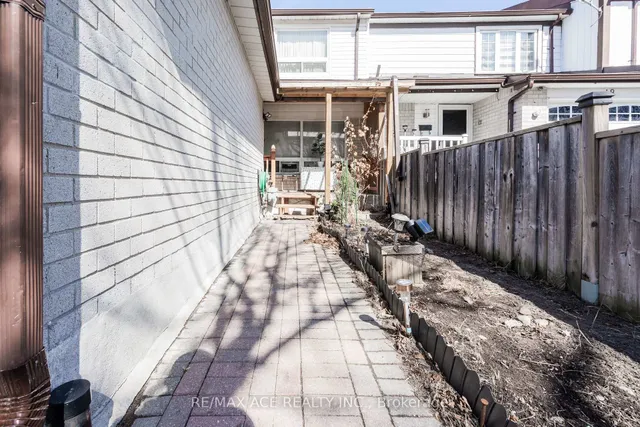Additional property image - 50 Parsell Sq