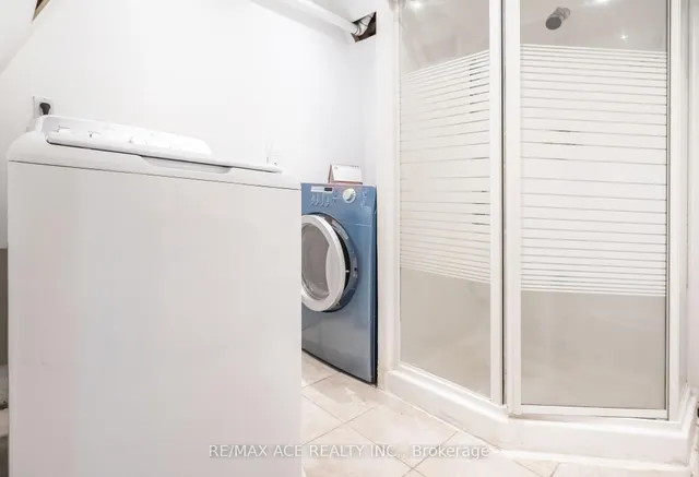 Additional property image - 50 Parsell Sq