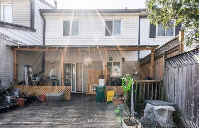 Additional property image - 50 Parsell Sq