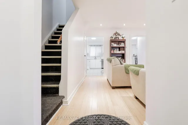 Additional property image - 50 Parsell Sq