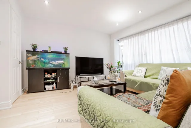 Additional property image - 50 Parsell Sq