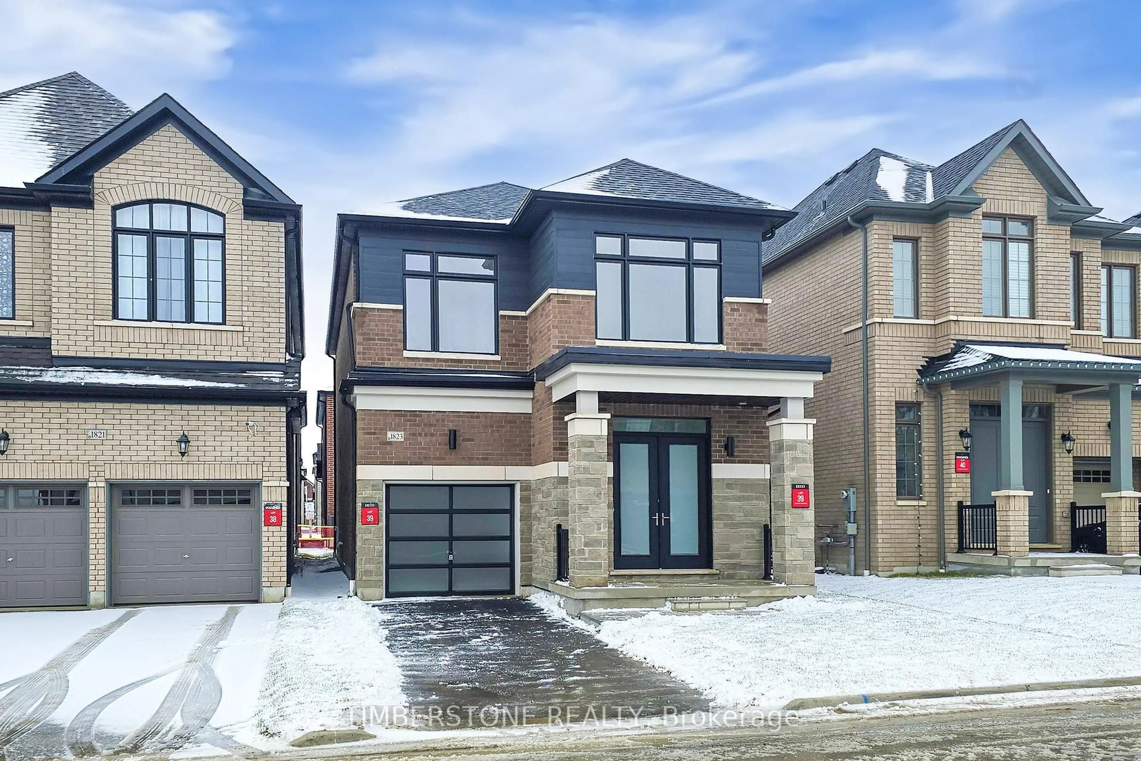 Home with brick exterior material, street for 1823 Irish Moss Sq, Pickering Ontario L1X 2R2