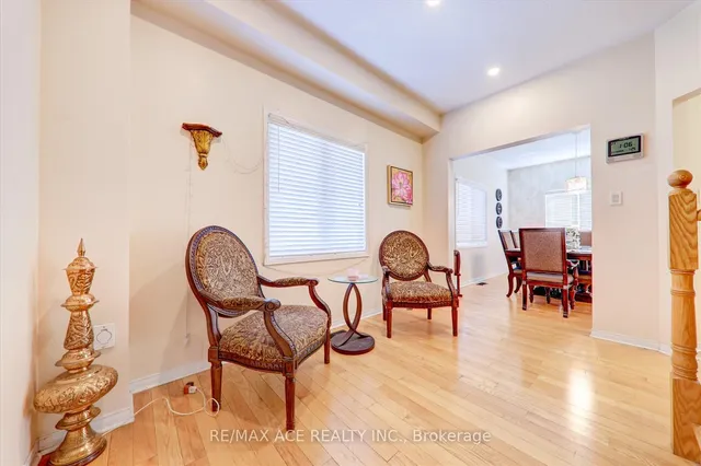 Additional property image - 27 Tillinghast Lane