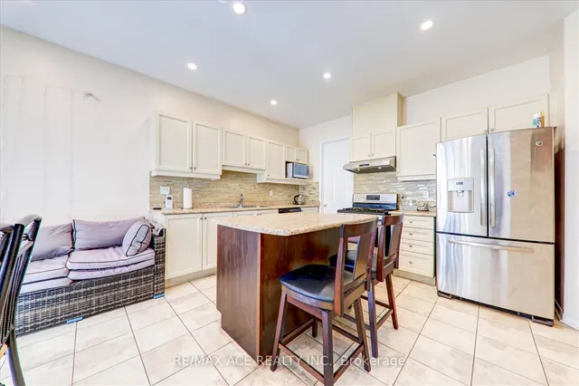 Additional property image - 27 Tillinghast Lane