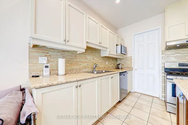 Additional property image - 27 Tillinghast Lane