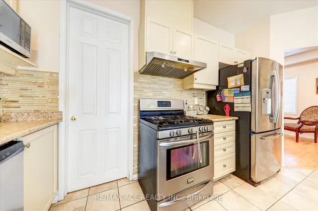 Additional property image - 27 Tillinghast Lane