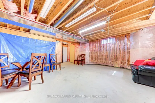Additional property image - 27 Tillinghast Lane
