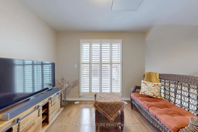 Additional property image - 649D Warden Ave Unit 24