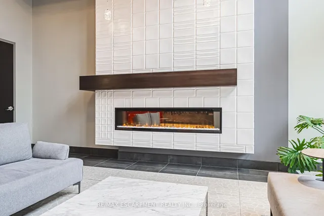 Additional property image - 181 James St Unit 402