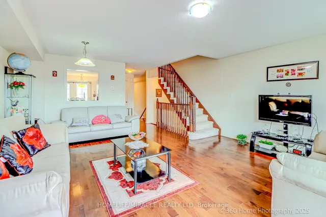 Additional image 15 of 135 GREENBRAE Crct