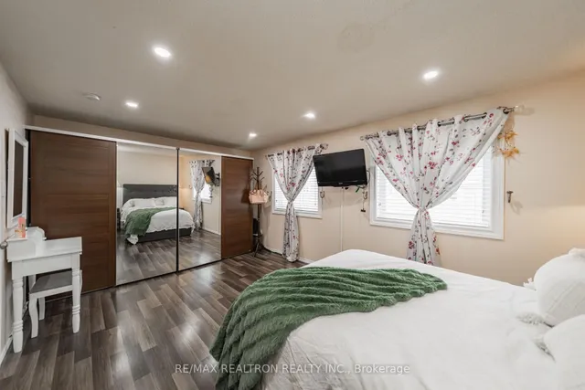 Additional property image - 200 Murison Blvd Unit 74