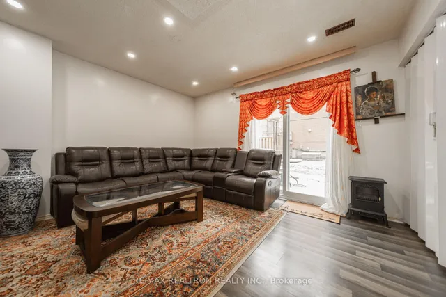Additional property image - 200 Murison Blvd Unit 74