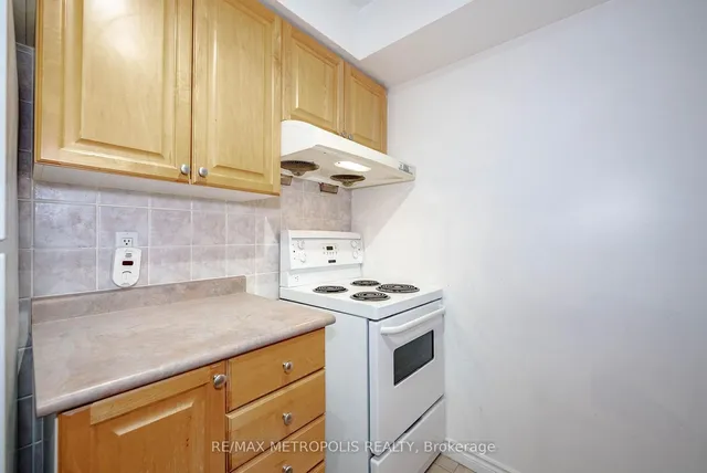 Additional property image - 61 Town Centre Crt Unit 605