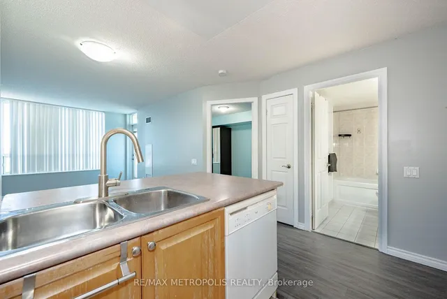 Additional property image - 61 Town Centre Crt Unit 605