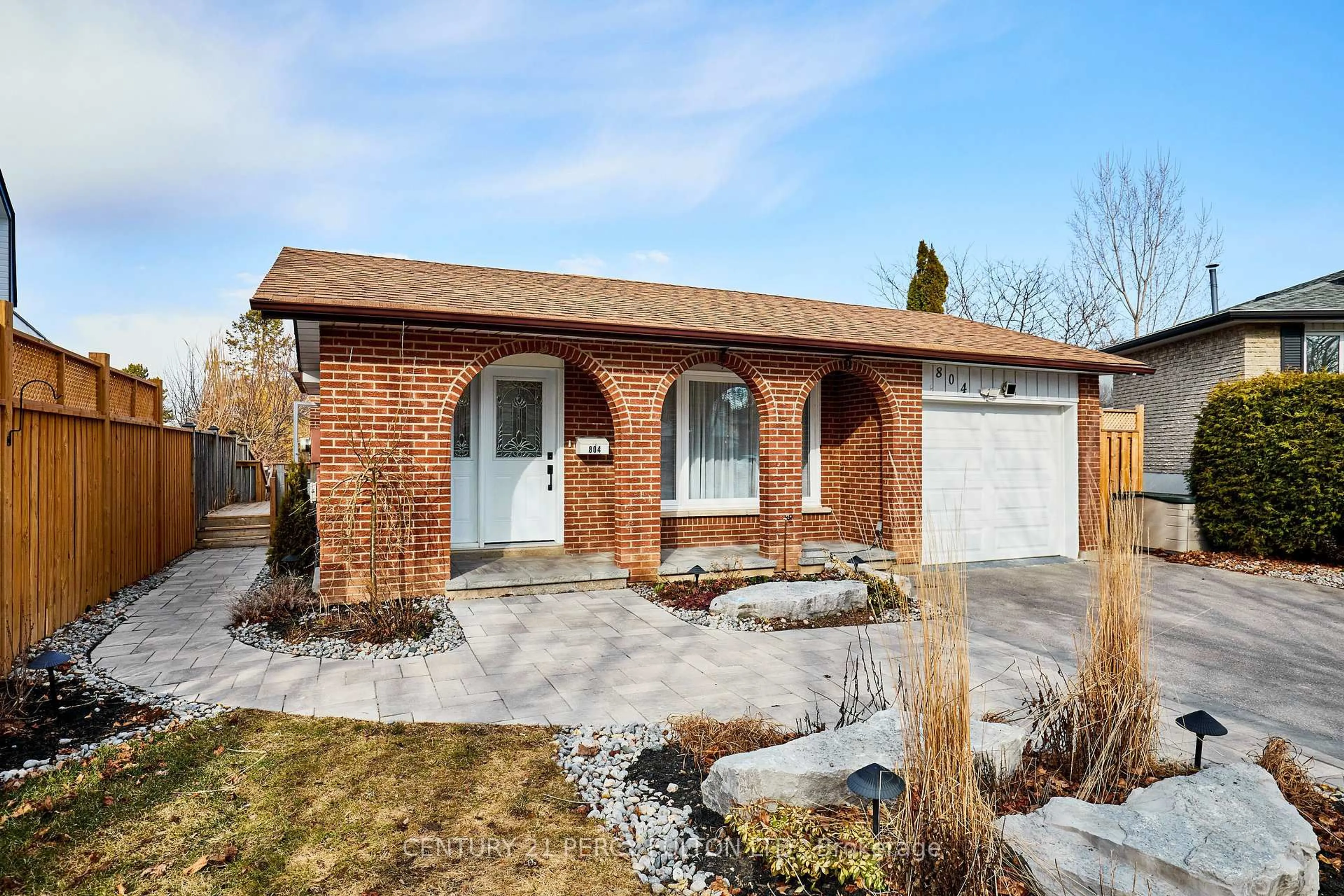 Home with brick exterior material, street for 804 Rodney Crt, Oshawa Ontario L1G 6V7